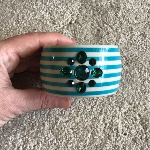 Vintage Juicy Couture Large Lucite "Bountiful" Sea Green Striped Bracelet - Picture 1 of 6